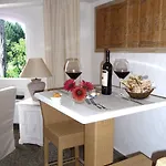 3 Botti 3* Baja Cerdeña