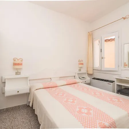 3 Botti Hotell Baja Sardinia