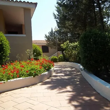 Hotell 3 Botti Baja Sardinia