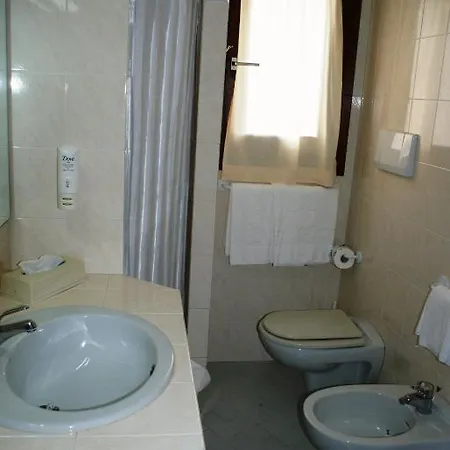 3 Botti Hotell Baja Sardinia