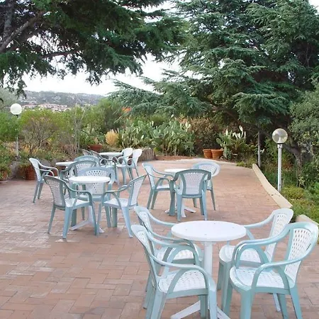 Hotel 3 Botti Baja Sardinia