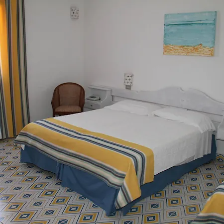 Hotel 3 Botti Baja Sardinia
