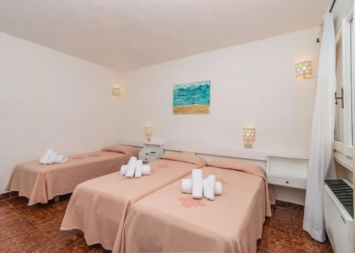 Otel 3 Botti Baja Sardinya