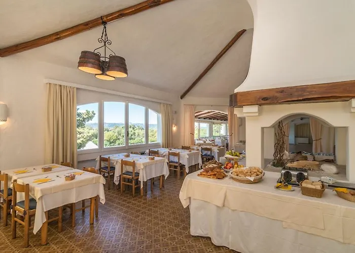 3 Botti 3* Baja Sardinya