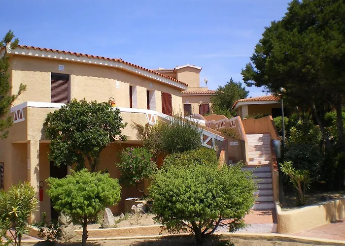 3 Botti Otel Baja Sardinya